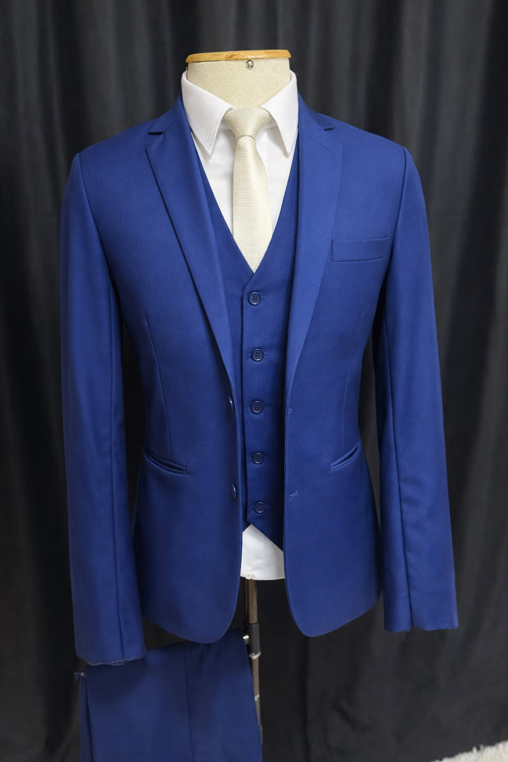 Traje Slim Azul Zara